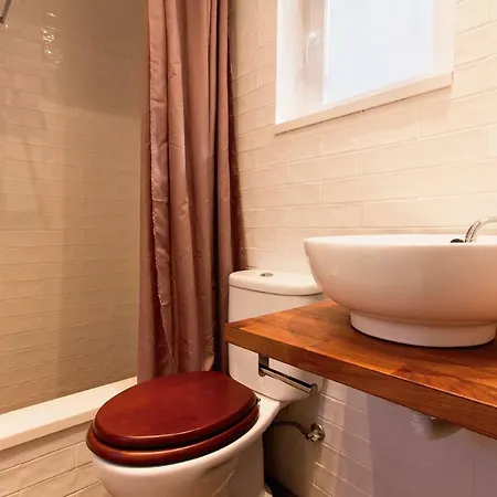 Apartment Santa Marta Vintage Design By Homing Lisbon